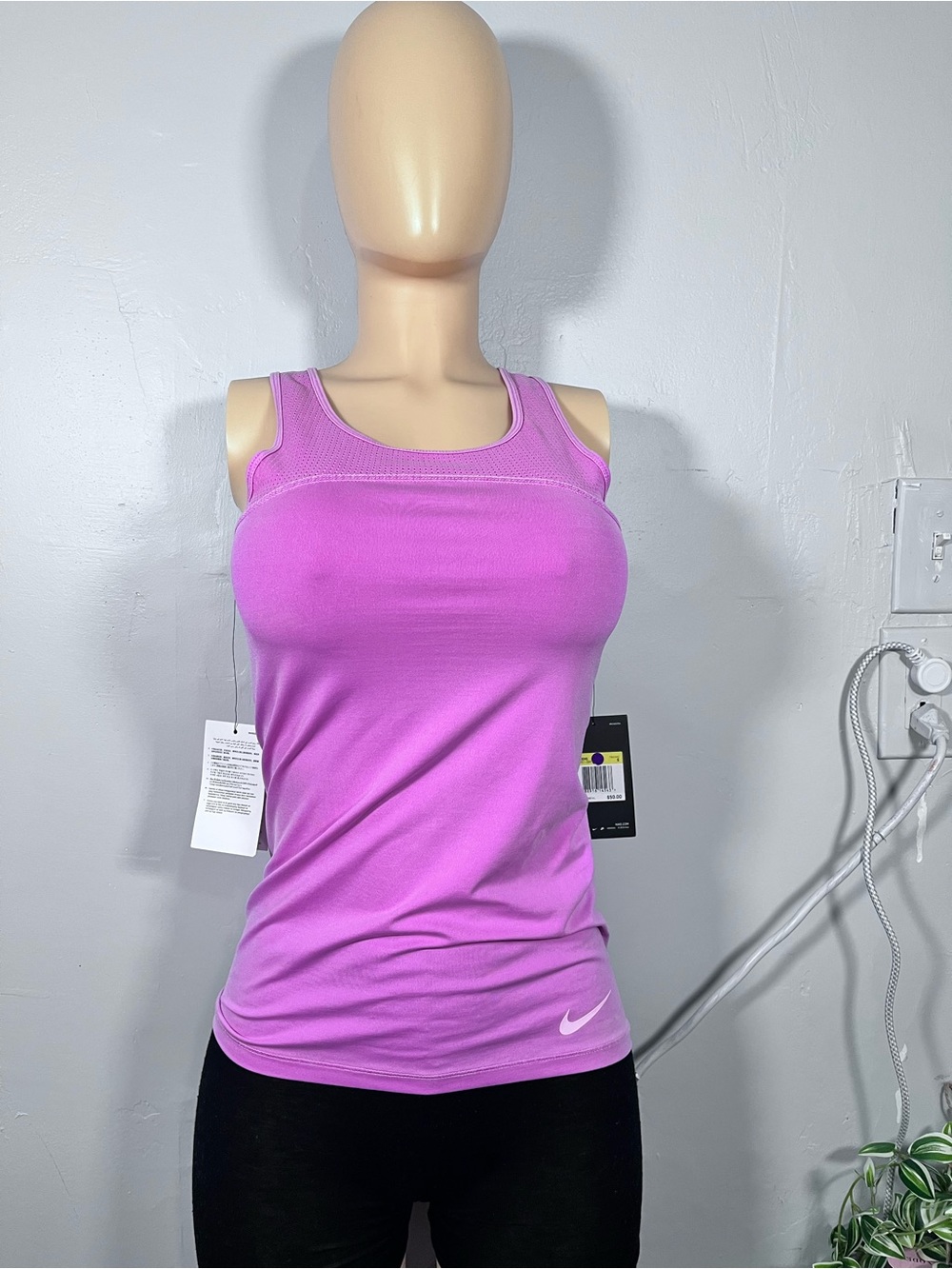 Nike Women’s Bright Lilac Tank Top